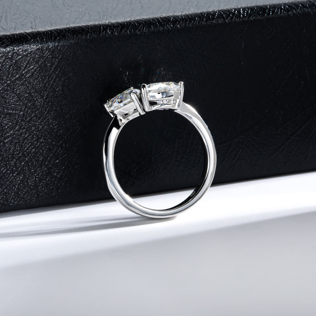 HEART DUO MOISSANITE RING – CRAFTED IN STERLING SILVER WITH ETERNAGOLD™