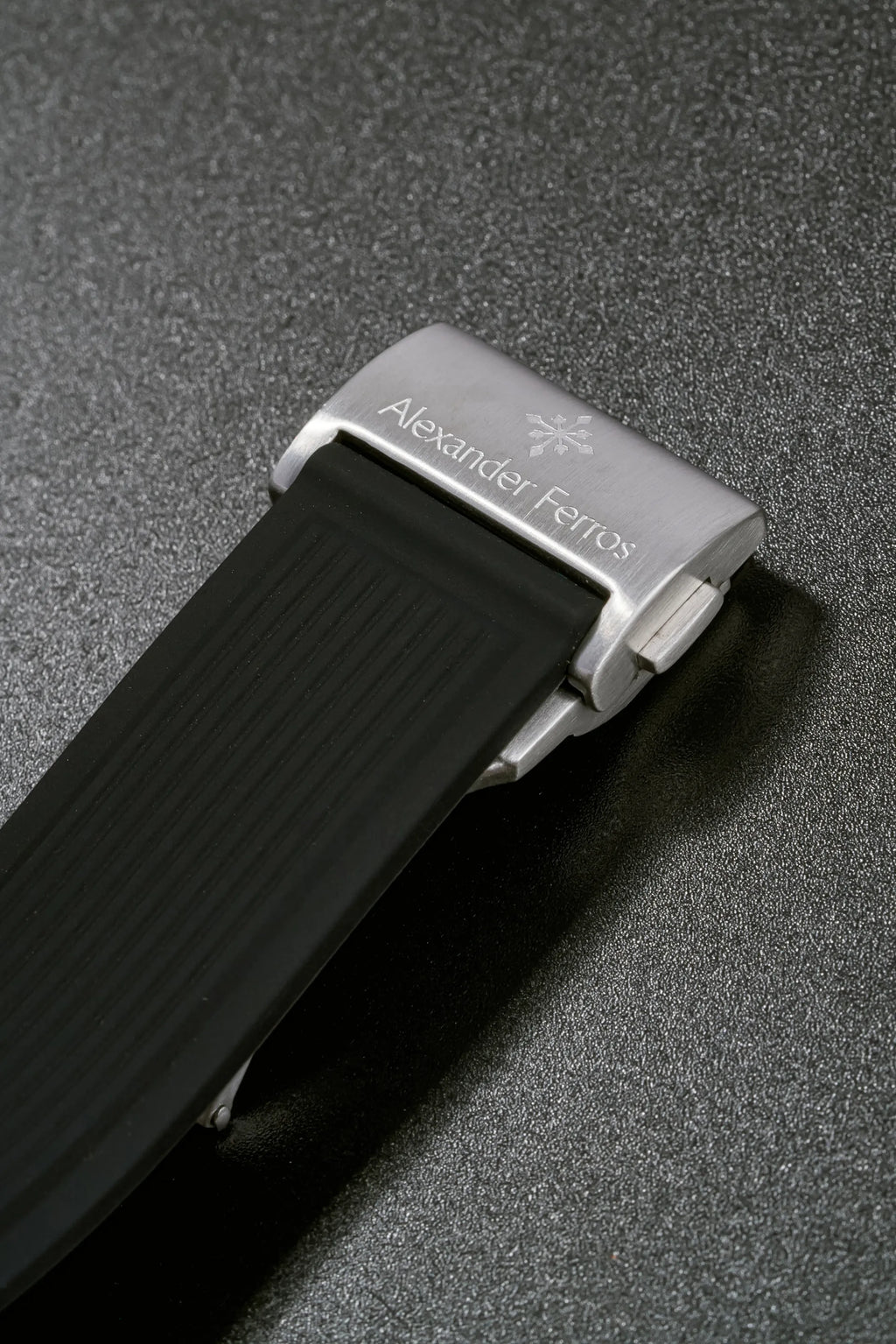 Đồng hồ Alexander Ferros 6111R-01