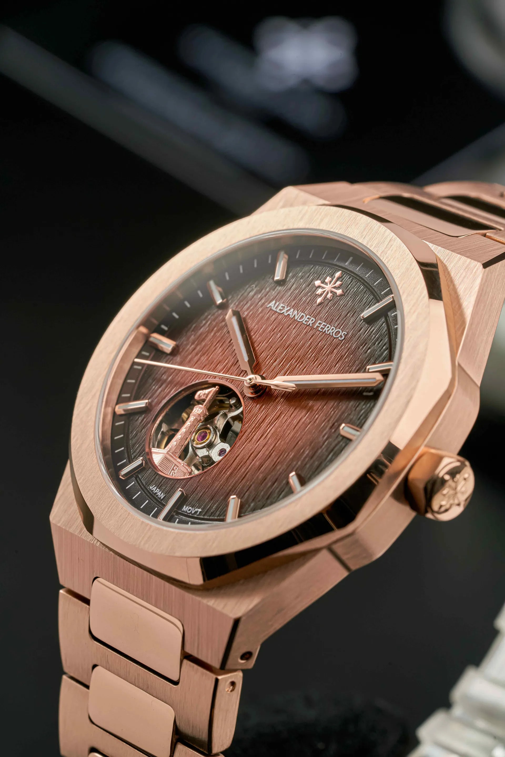 Đồng hồ Alexander Ferros 6111R-01