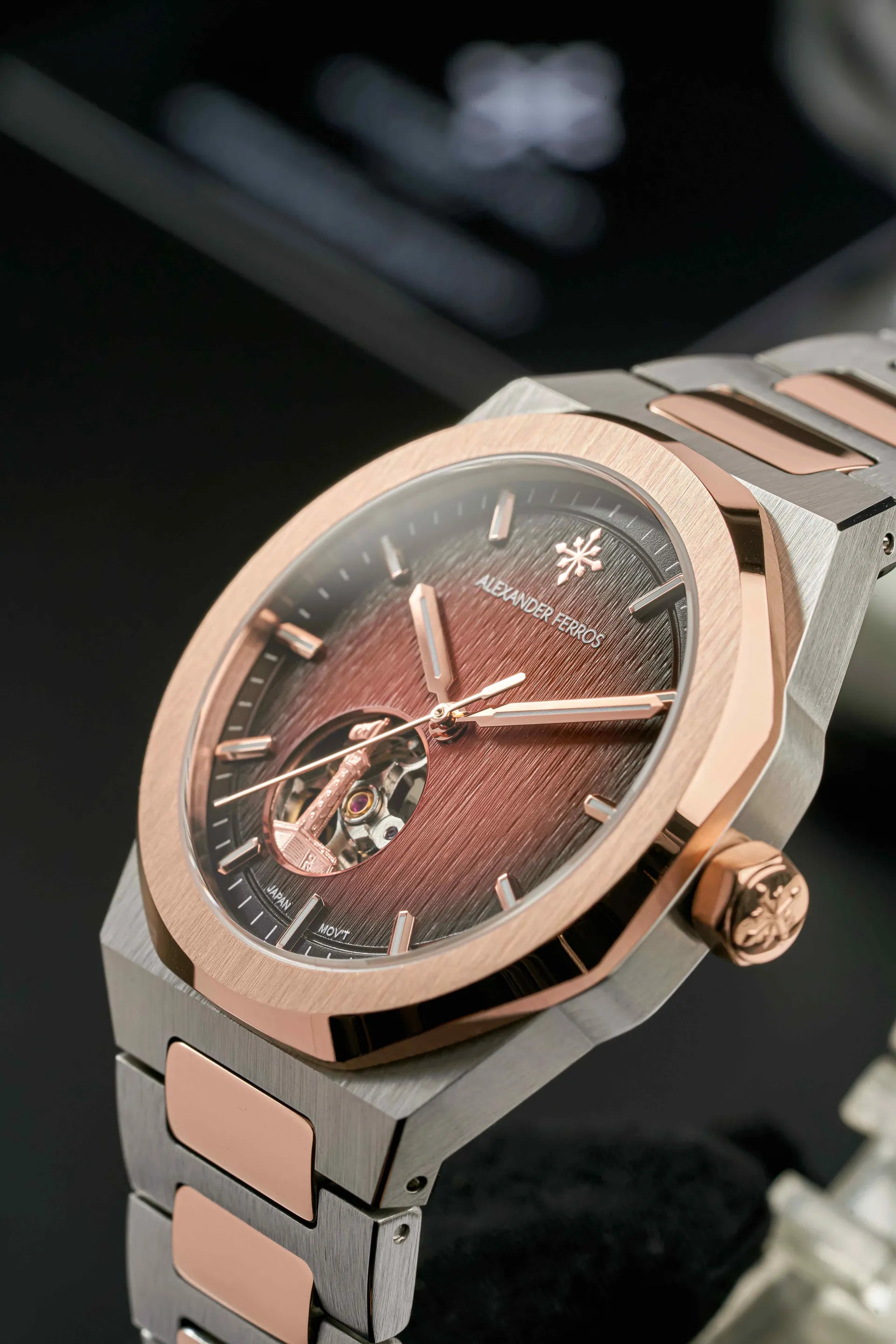 Đồng hồ Alexander Ferros 6111R-01