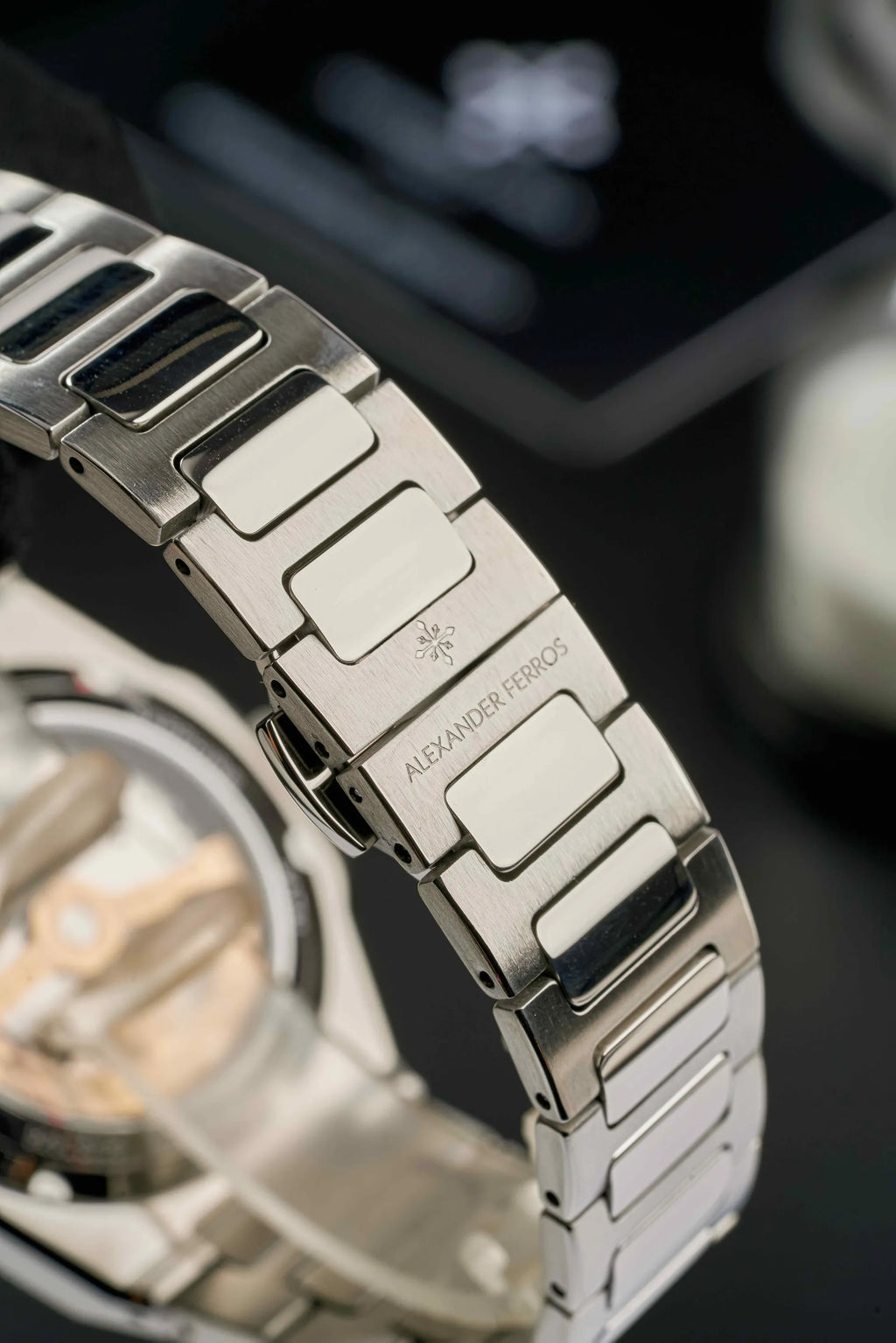 Đồng hồ Alexander Ferros 6111R-01