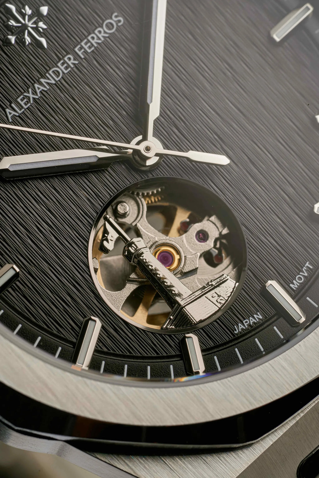 Đồng hồ Alexander Ferros 6111R-01