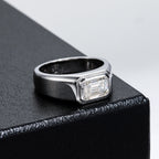 NHẪN MOISSANITE CẮT NGỌC LỤC BẢO CAO CẤP – CHẾ TẠO BẠC STERLING VỚI ETERNAGOLD™
