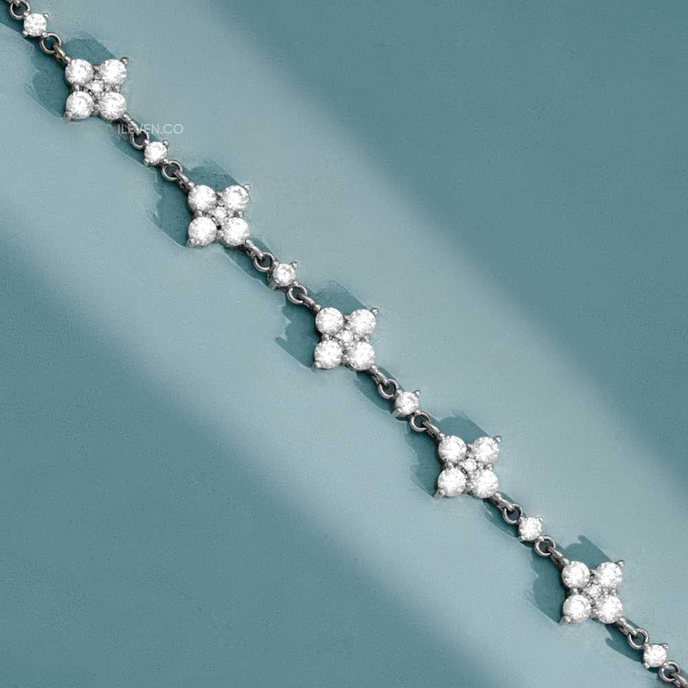 ETERNAL CLOVER CLASS BRACELET –  CRAFTED IN STERLING SILVER WITH TRIPLESHIELD™