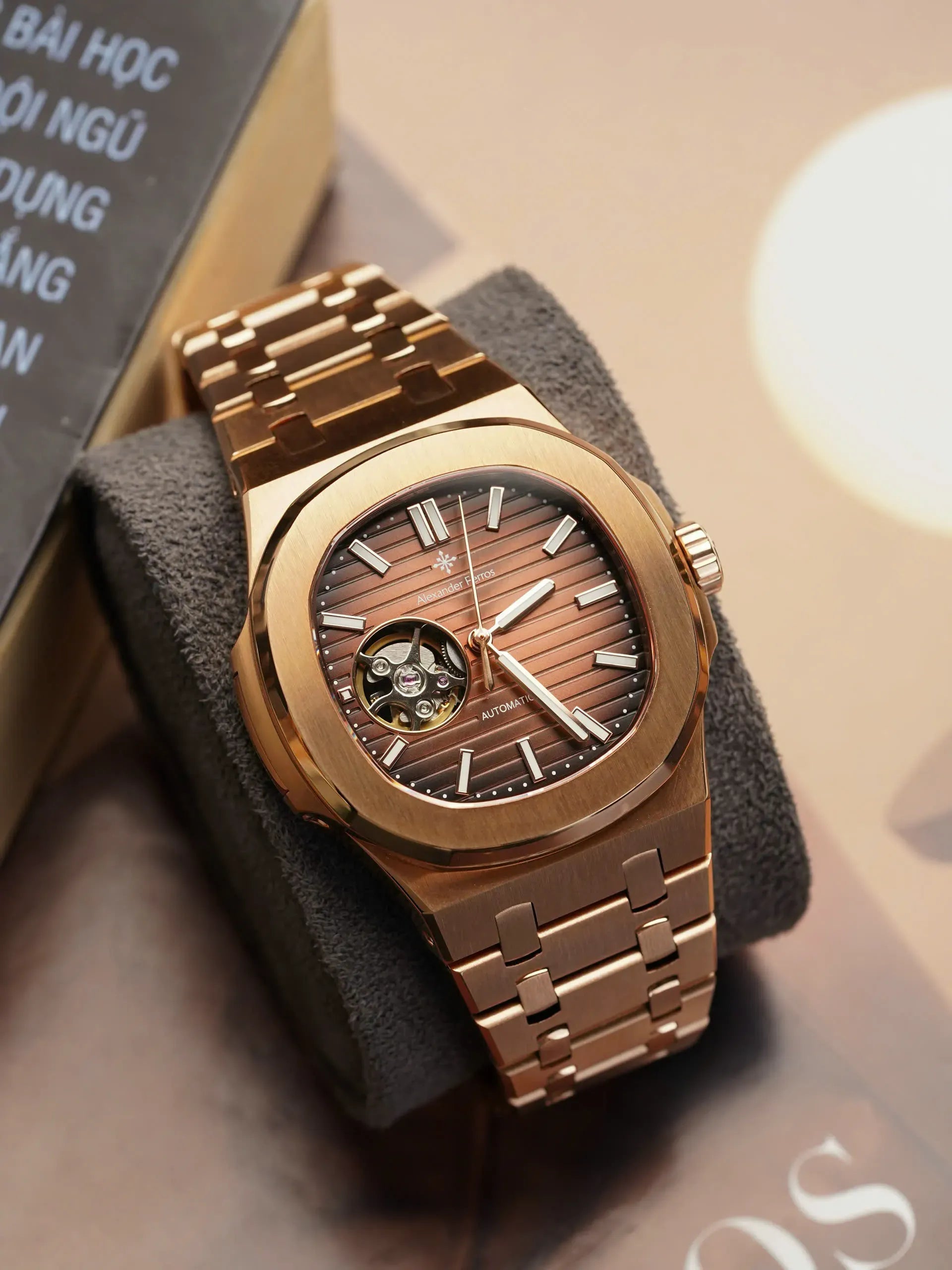 Đồng Hồ Alexander Ferros 6102R/08