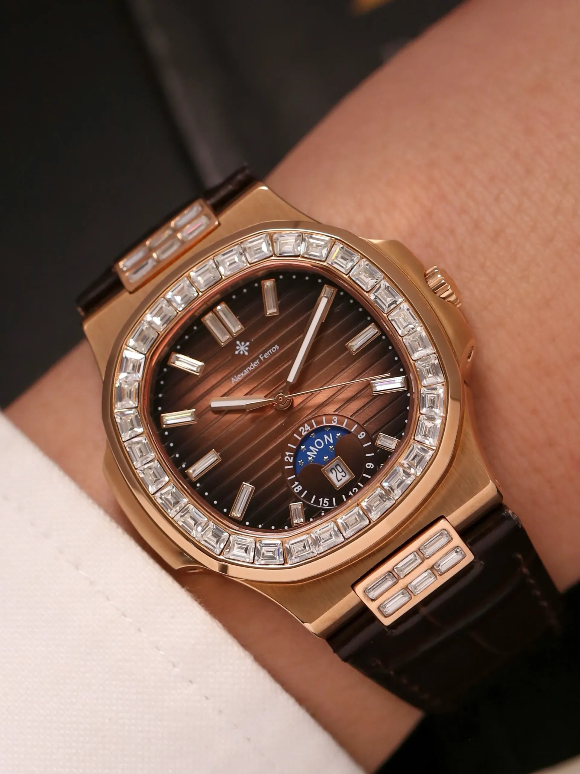 Đồng hồ Alexander Ferros 6111R-08