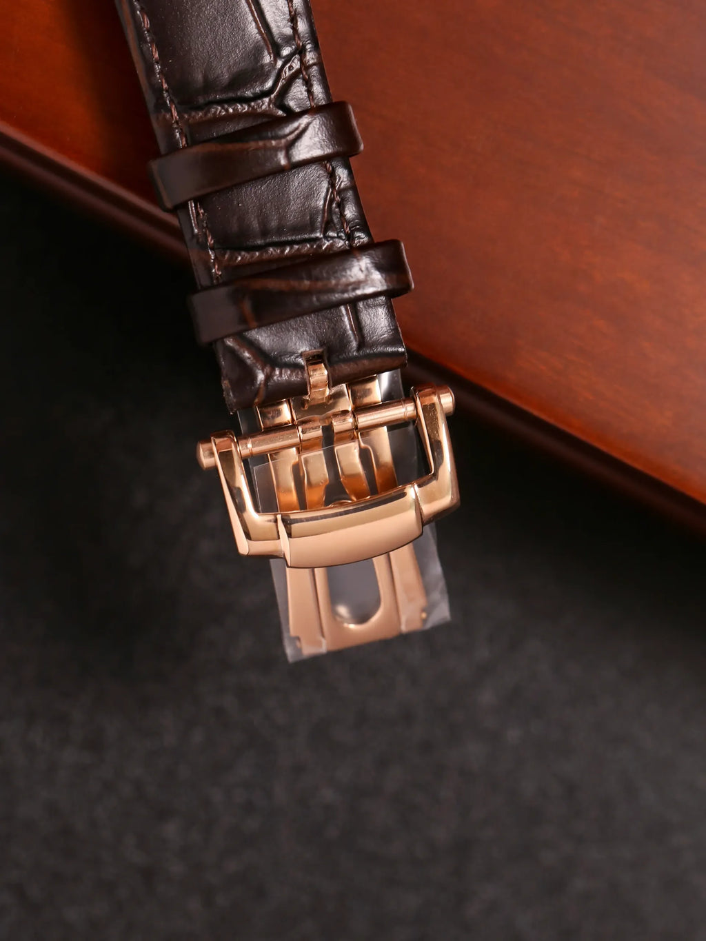 Đồng hồ Alexander Ferros 6122R-08