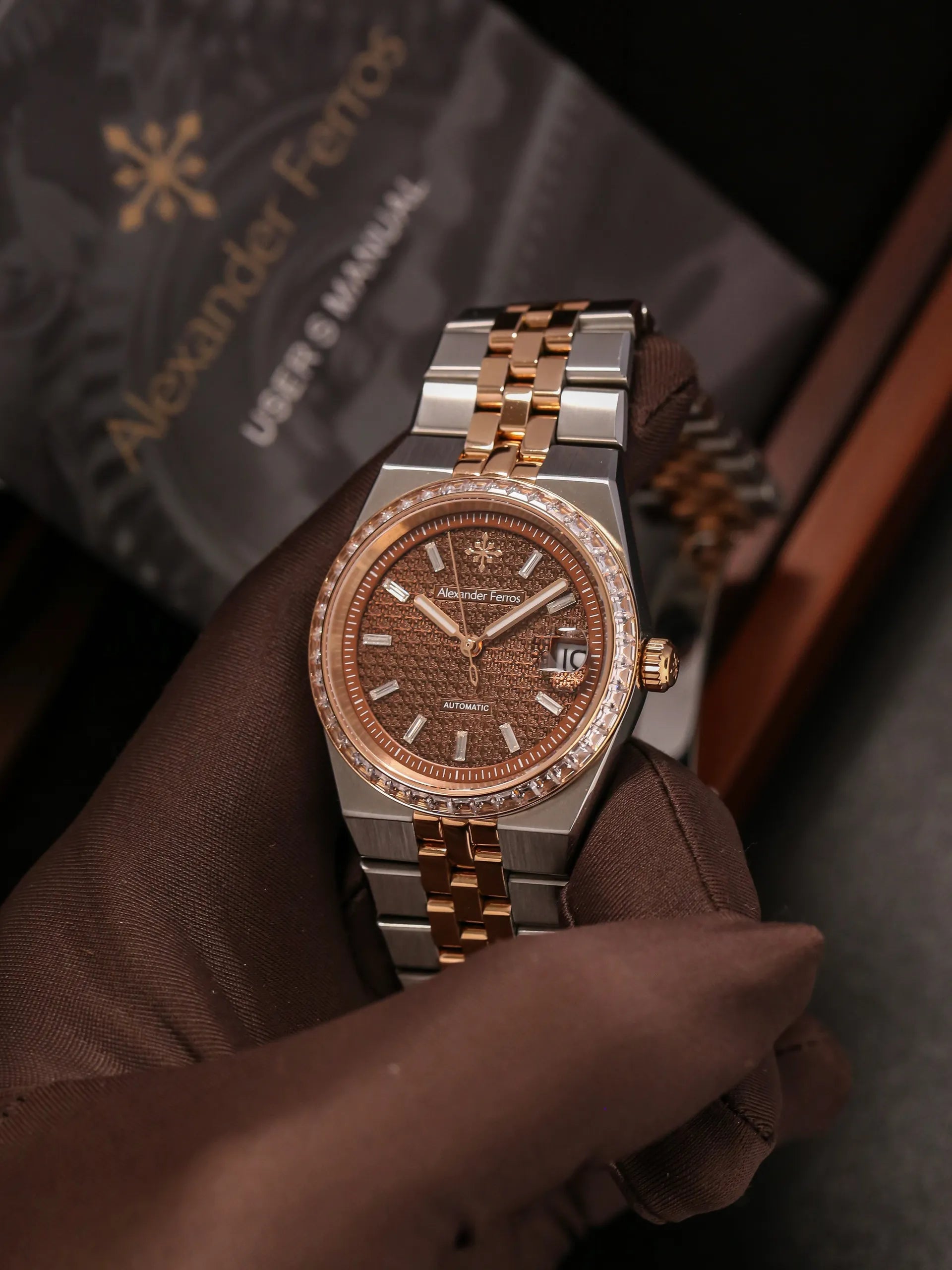 Đồng hồ Alexander Ferros 6111R-01