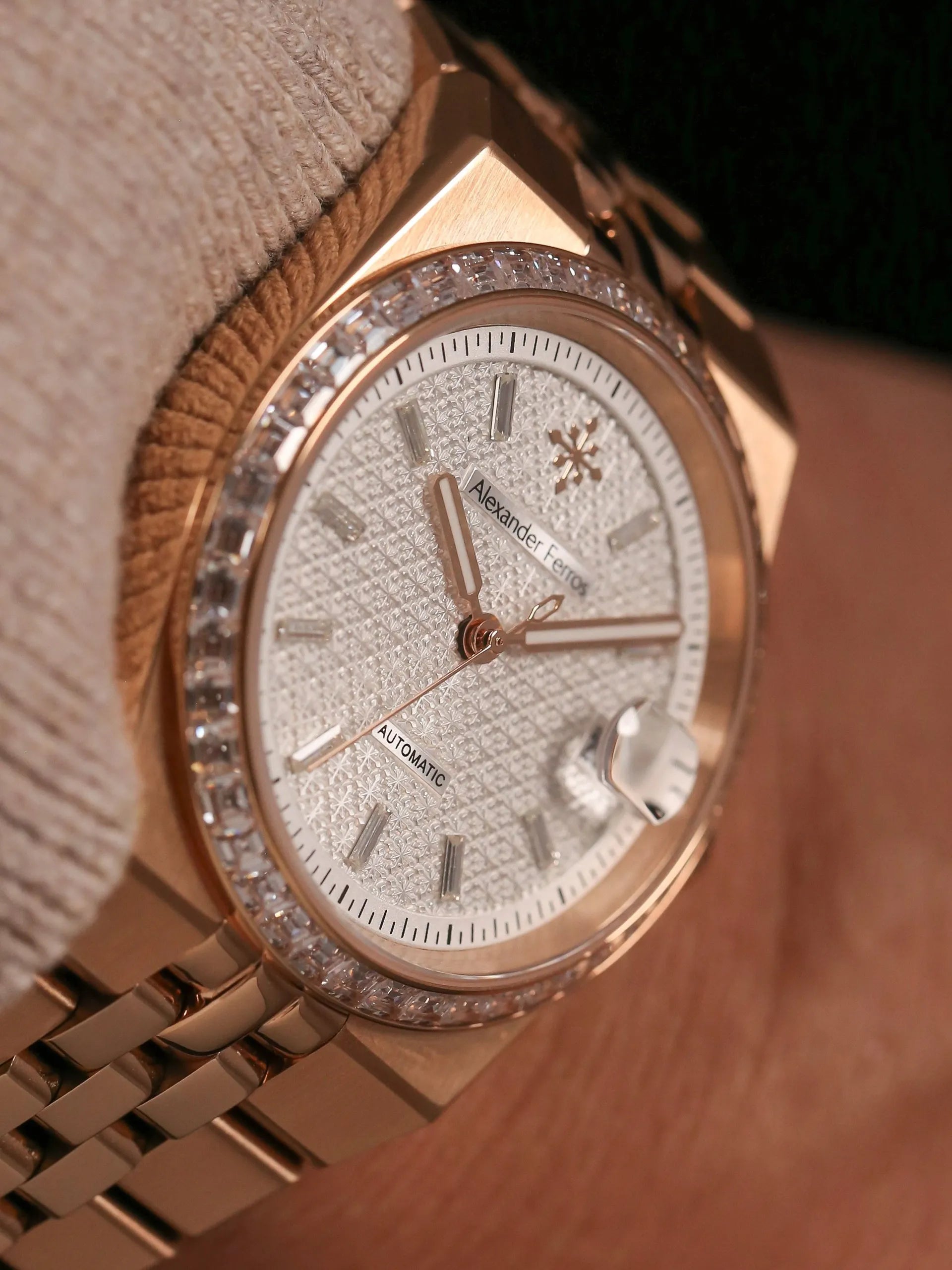 Đồng hồ Alexander Ferros 6111R-01