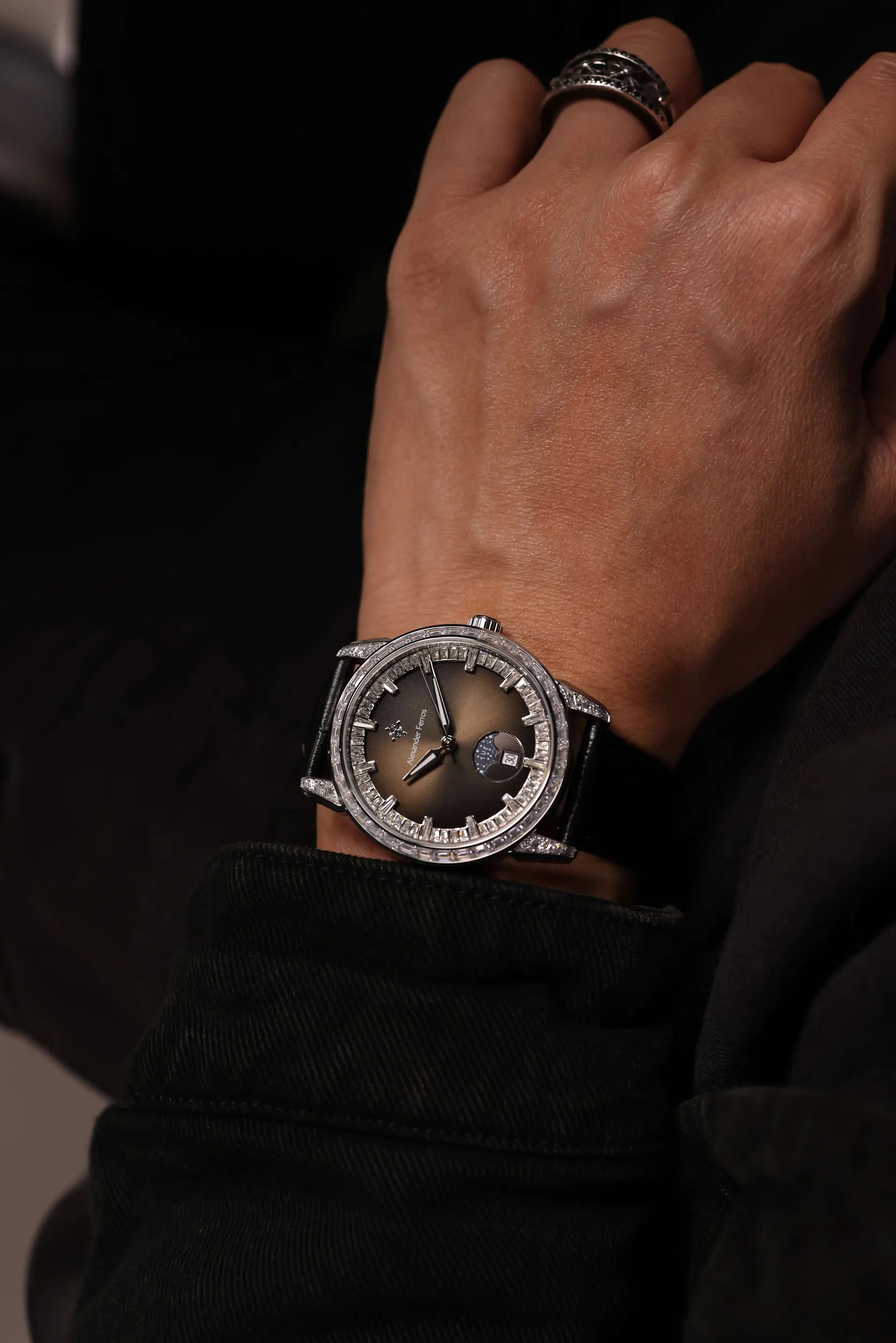 Đồng hồ Alexander Ferros 6111R-01