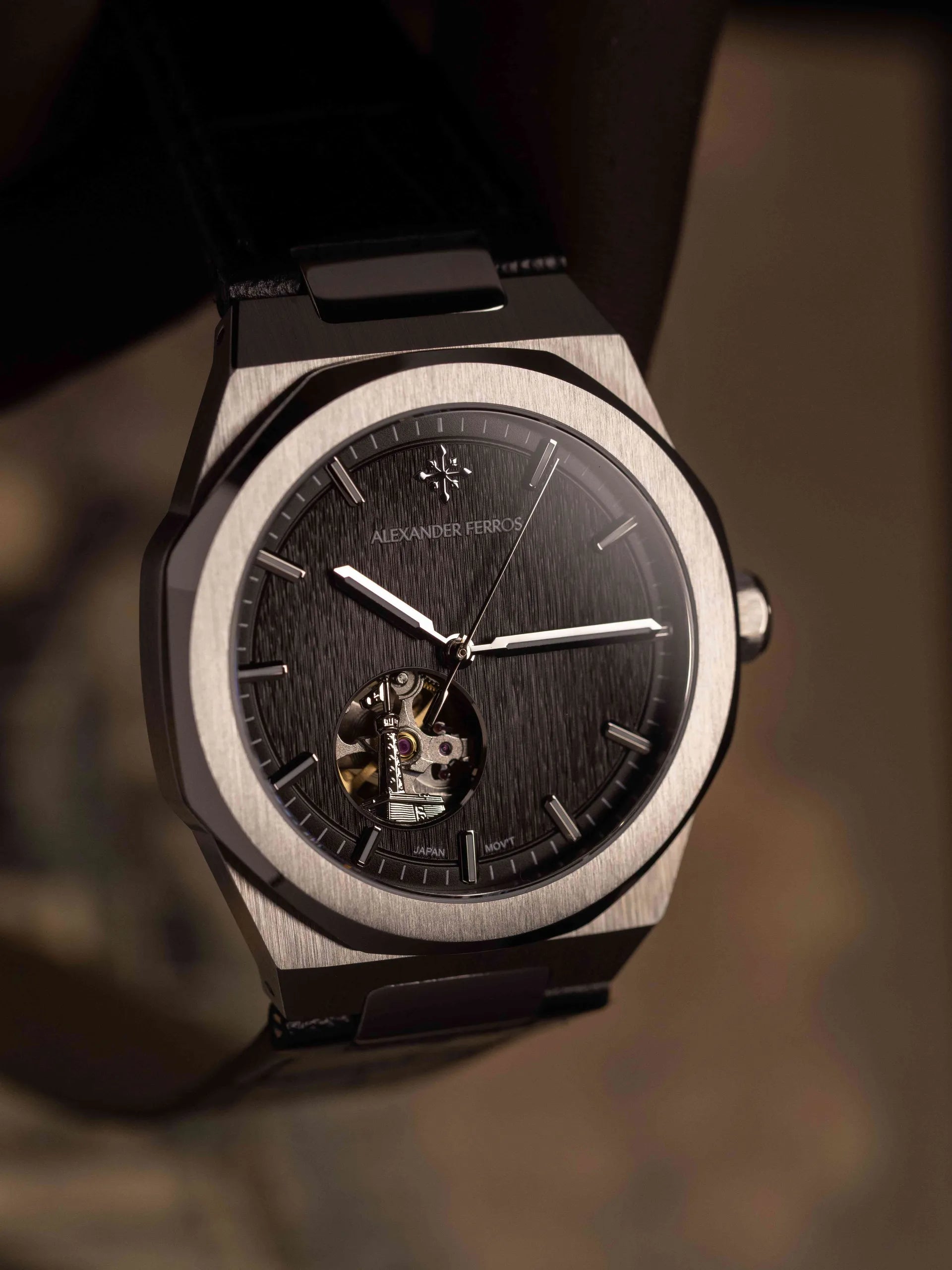 Đồng hồ Alexander Ferros 6111R-01