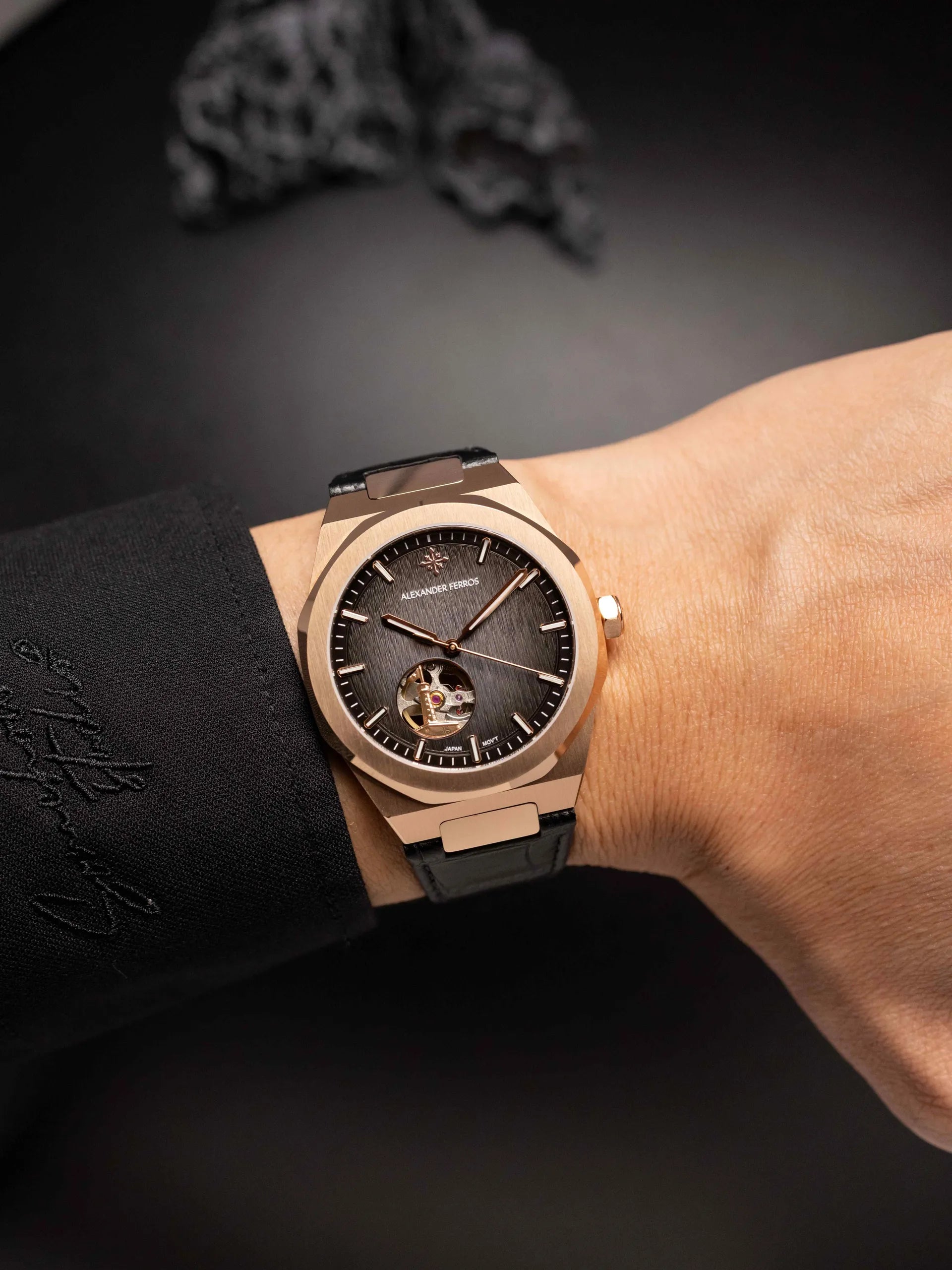 Đồng hồ Alexander Ferros 6111R-01