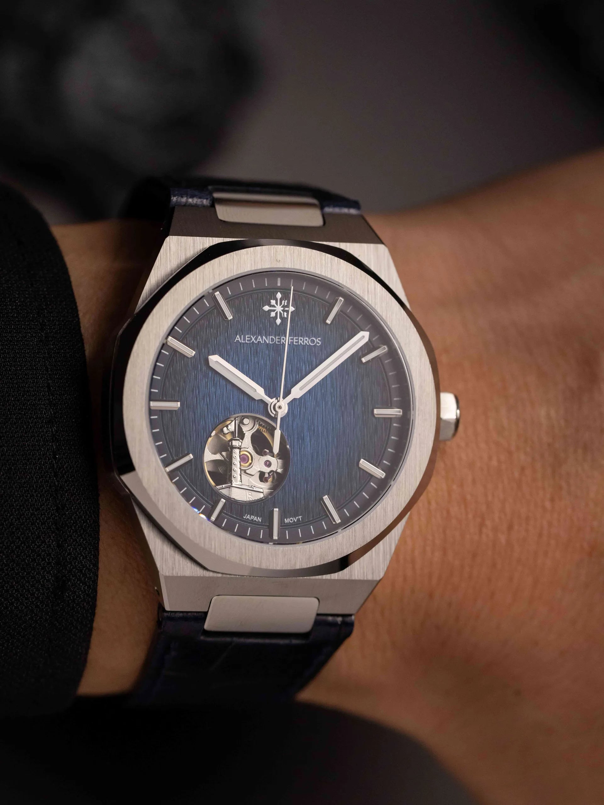 Đồng hồ Alexander Ferros 6111R-01