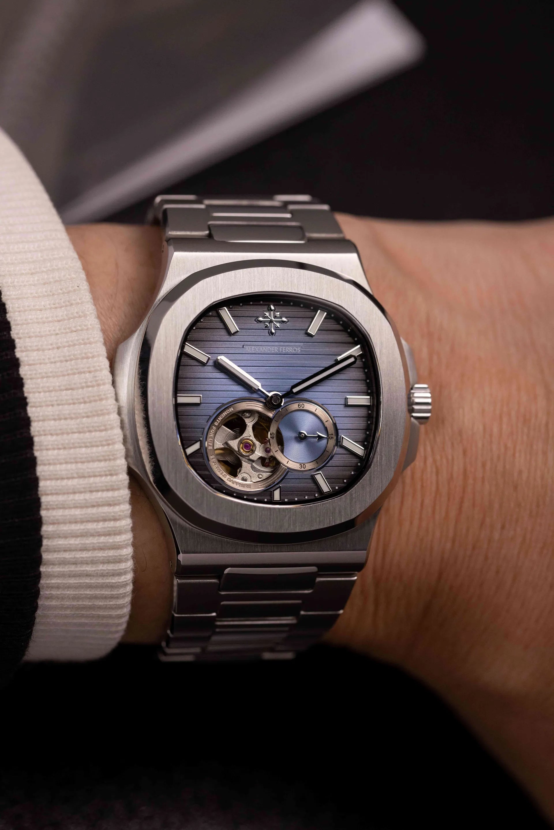 Đồng hồ Alexander Ferros 6111R-01