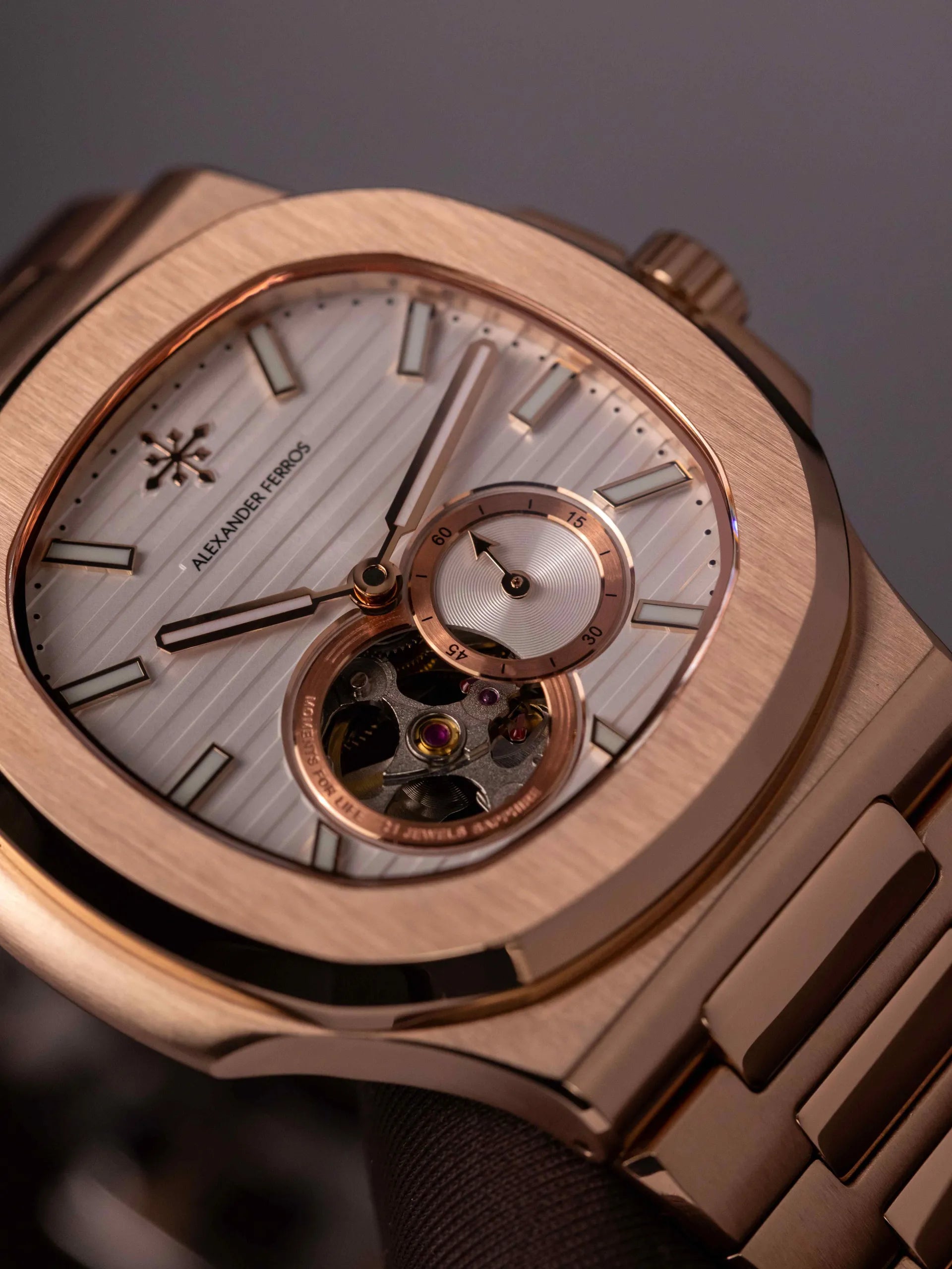 Đồng hồ Alexander Ferros 6111R-01