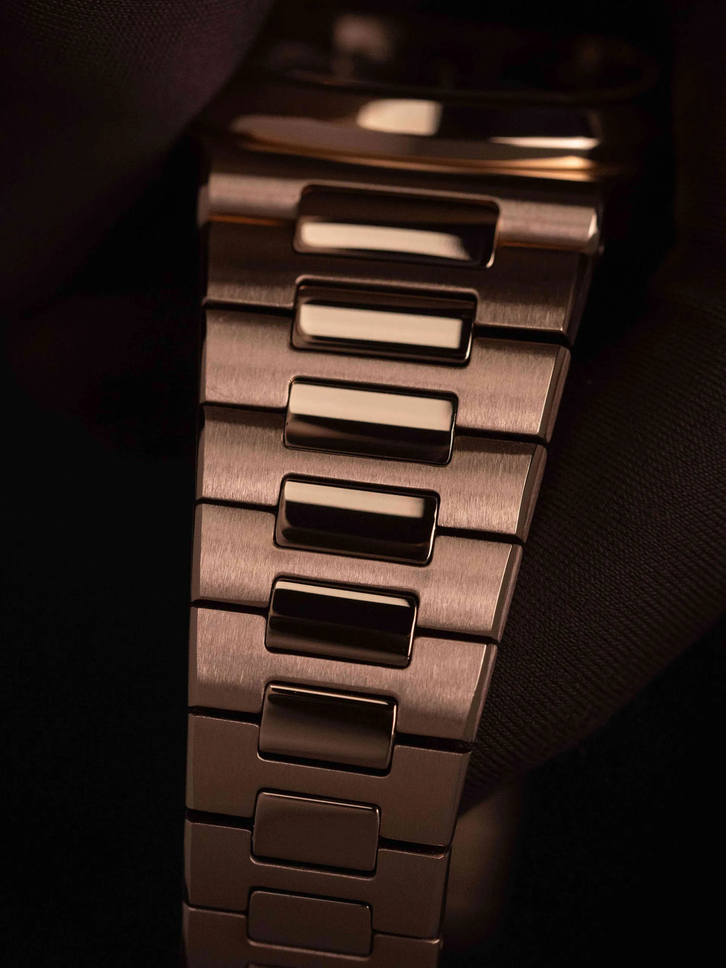 Đồng hồ Alexander Ferros 6111R-01