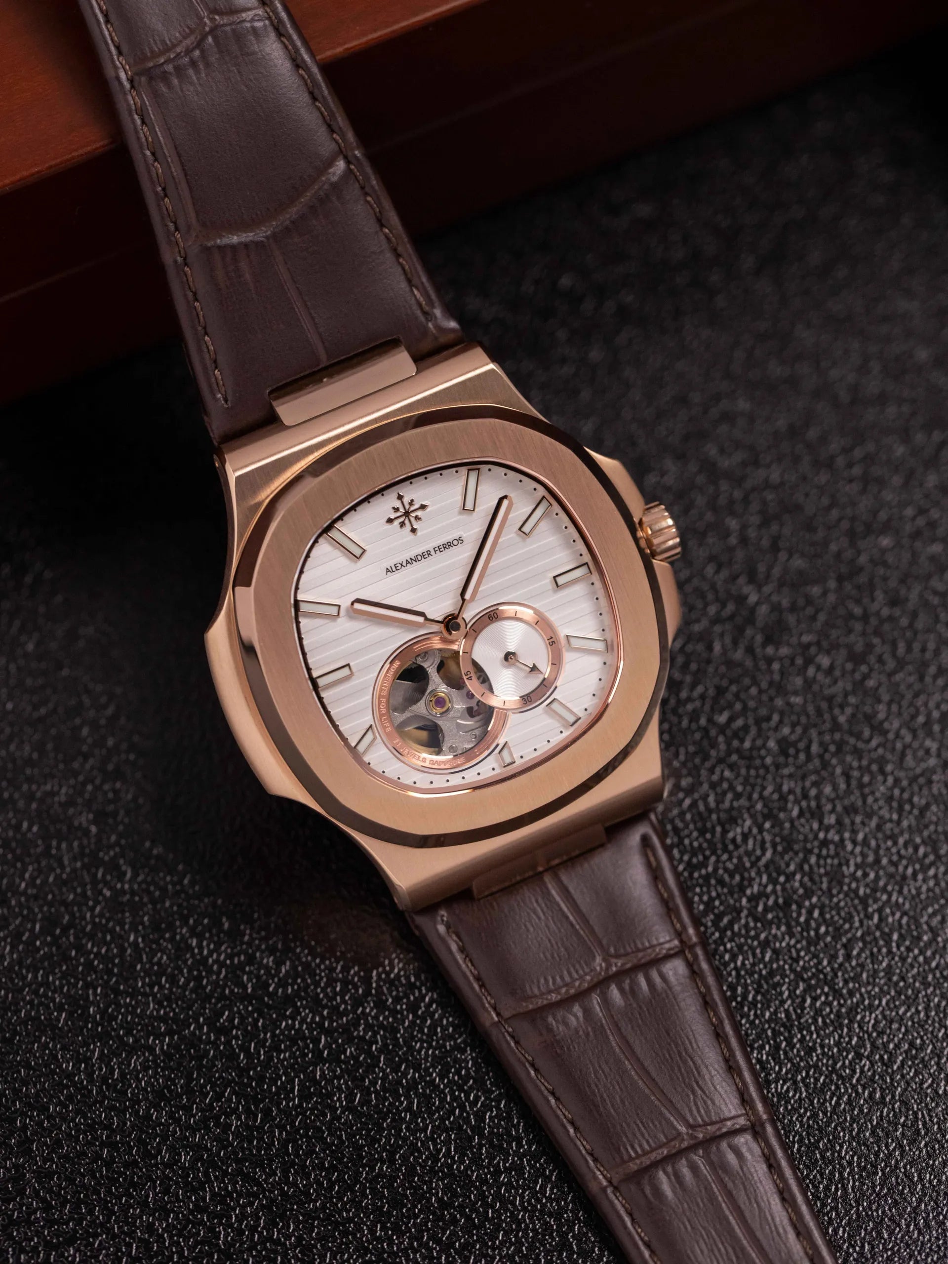 Đồng hồ Alexander Ferros 6111R-01
