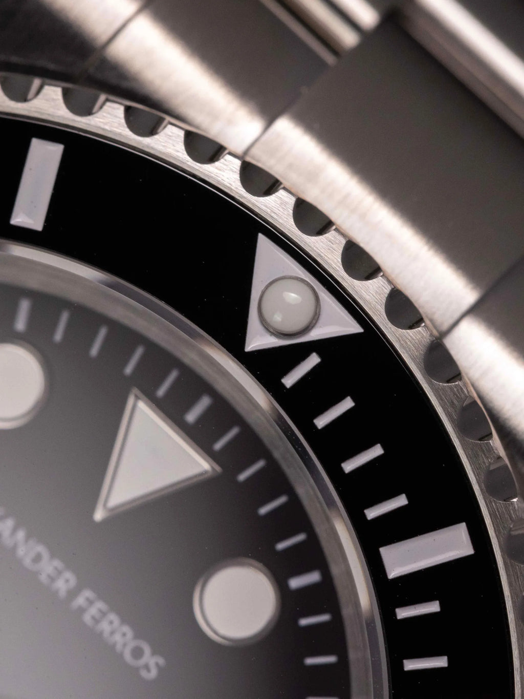 Đồng hồ Alexander Ferros 6111R-01