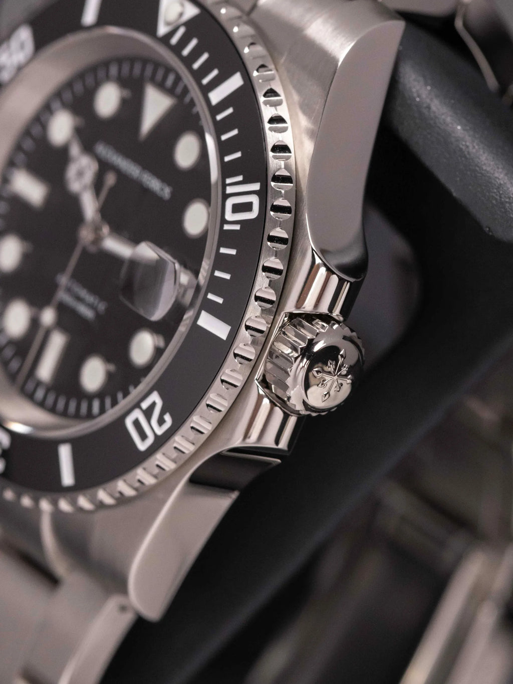 Đồng hồ Alexander Ferros 6111R-01