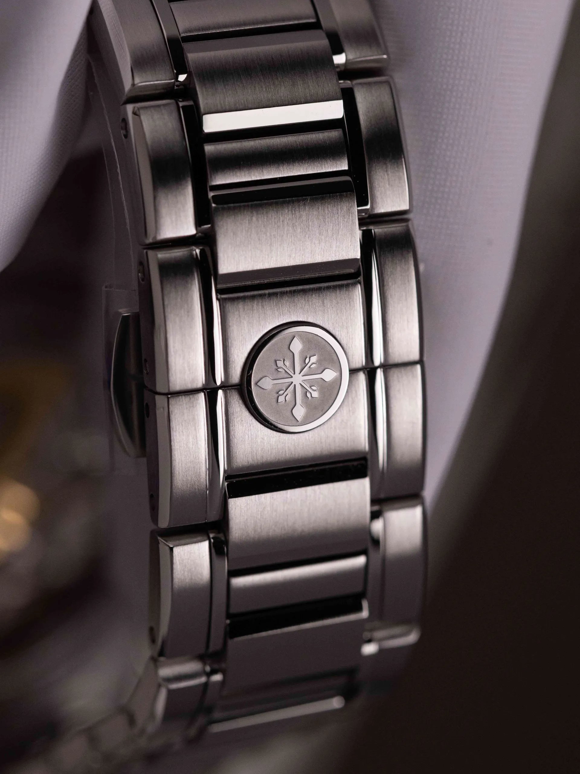 Đồng hồ Alexander Ferros 6111R-01