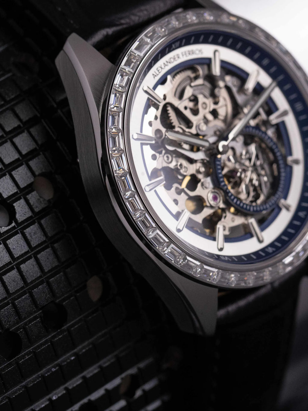 Đồng hồ Alexander Ferros 6111R-01