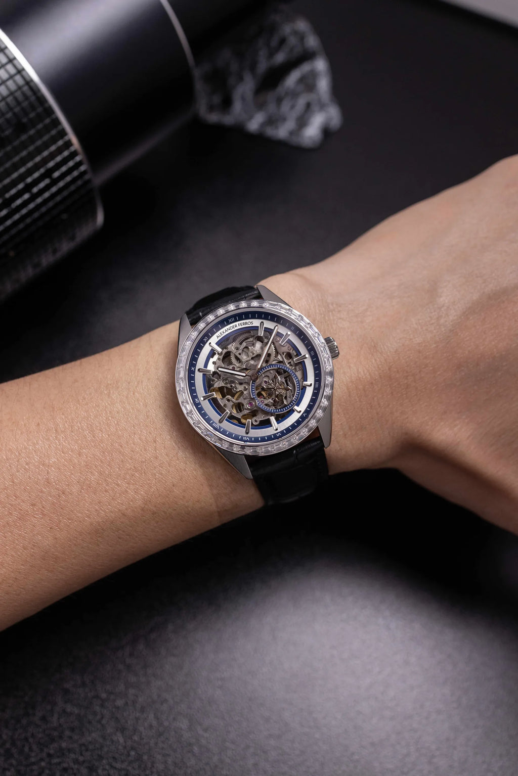 Đồng hồ Alexander Ferros 6111R-01